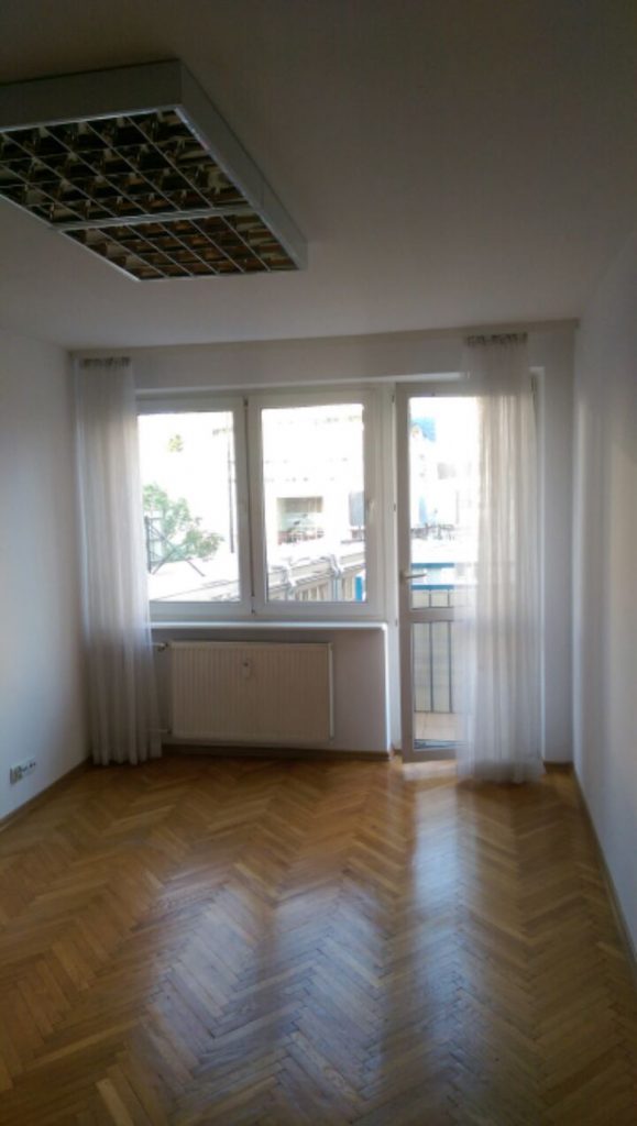 Metamorfoza kawalerki na chmielnej w warszawie