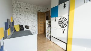 Polskie Wnętrza - ​Trójkąty i tramwaje - projekt mieszkania.