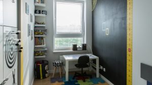 Polskie Wnętrza - ​Trójkąty i tramwaje - projekt mieszkania.