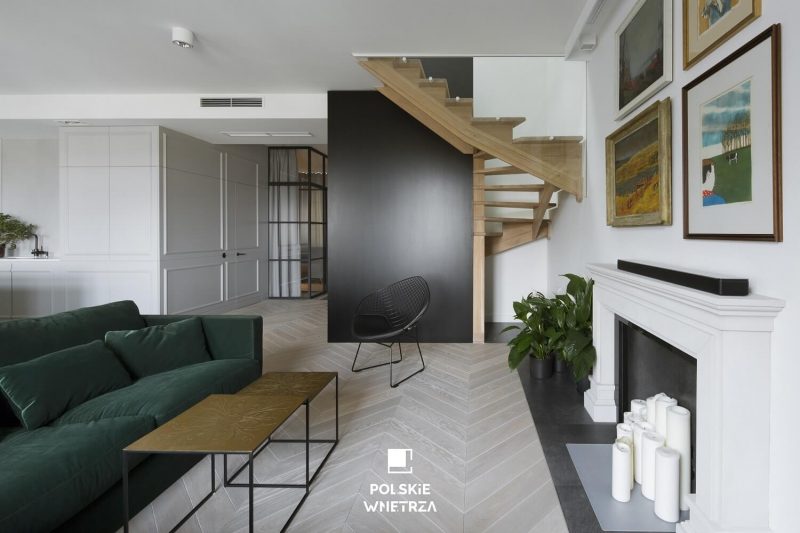 Apartament z prywatna biblioteczka - Polskie Wnętrza