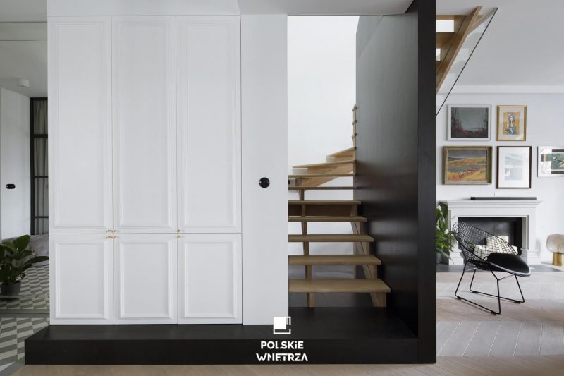 Apartament z prywatna biblioteczka - Polskie Wnętrza