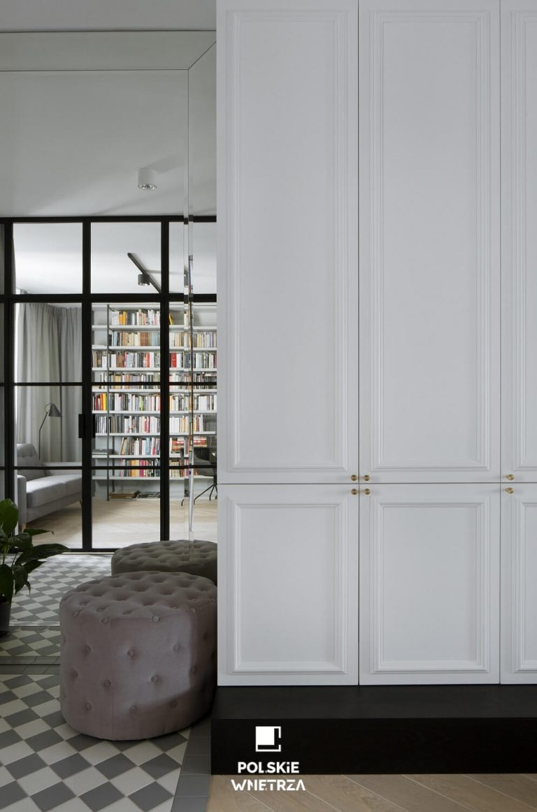 Apartament z prywatna biblioteczka - Polskie Wnętrza